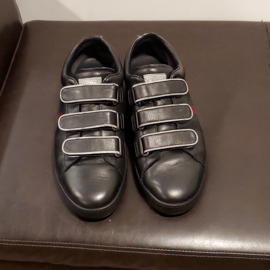 Gucci U Can't Find These Rare Pair!